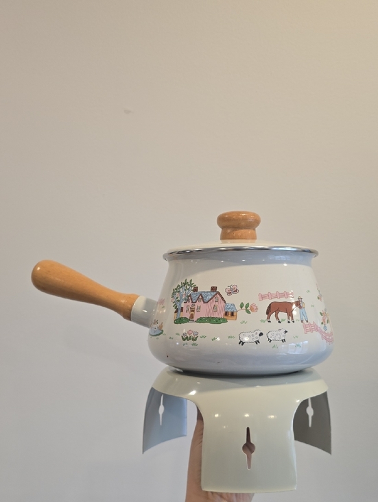 Vintage Other - Vintage Cottagecore White Enamel Fondue Pot with Pastoral Farmhouse Print